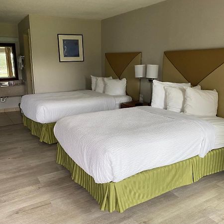 Days Inn By Wyndham Brunswick/St. Simons Area Eksteriør bilde