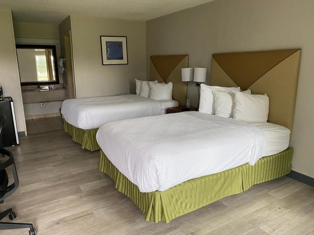 Days Inn By Wyndham Brunswick/St. Simons Area Eksteriør bilde