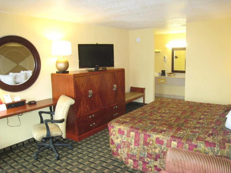 Days Inn By Wyndham Brunswick/St. Simons Area Eksteriør bilde